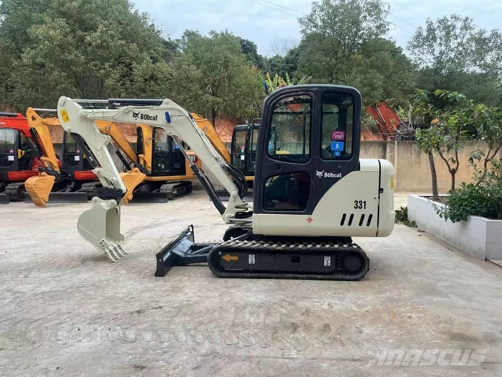Bobcat 331 Mini Escavadoras <7t
