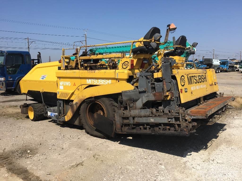 Mitsubishi MF61WD Pavimentadoras de asfalto
