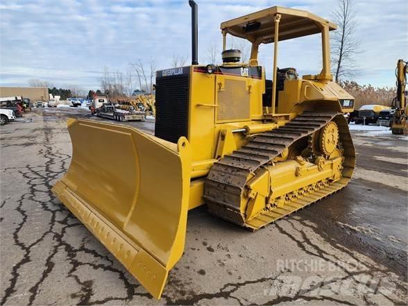 CAT D6M XL Dozers - Tratores rastos