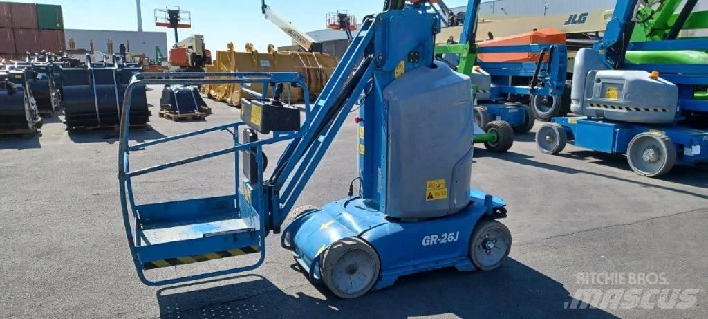 GENIE GR26J Plataformas de Mastro Vertical