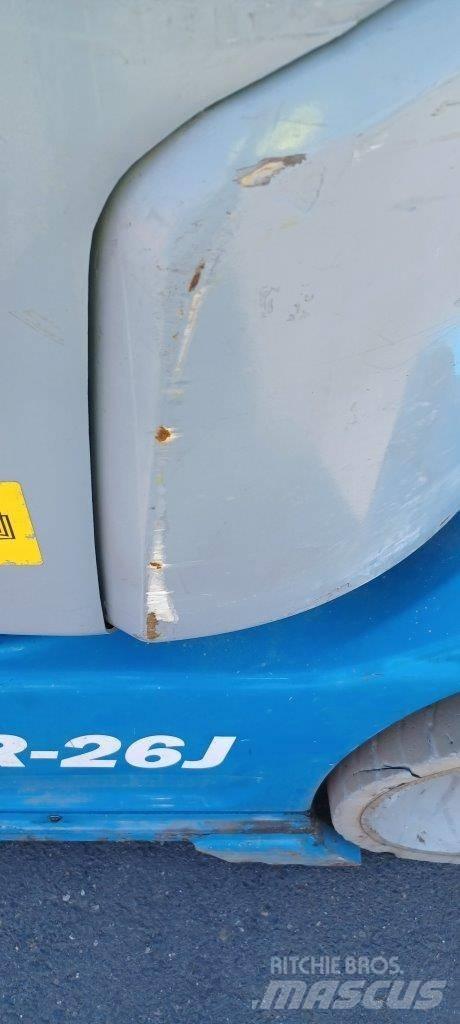 GENIE GR26J Plataformas de Mastro Vertical