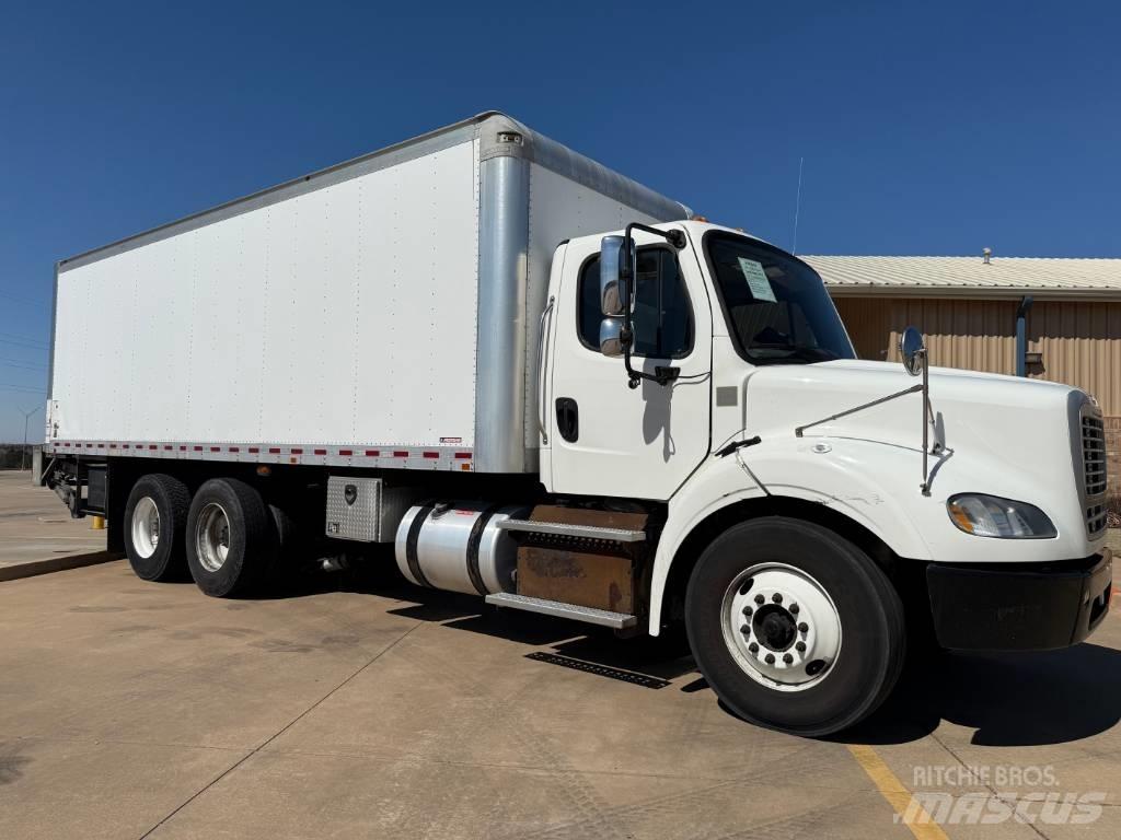 Freightliner M 106 Camiões de caixa fechada