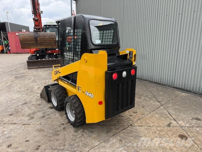 Gehl 1640 Carregadoras de direcção deslizante