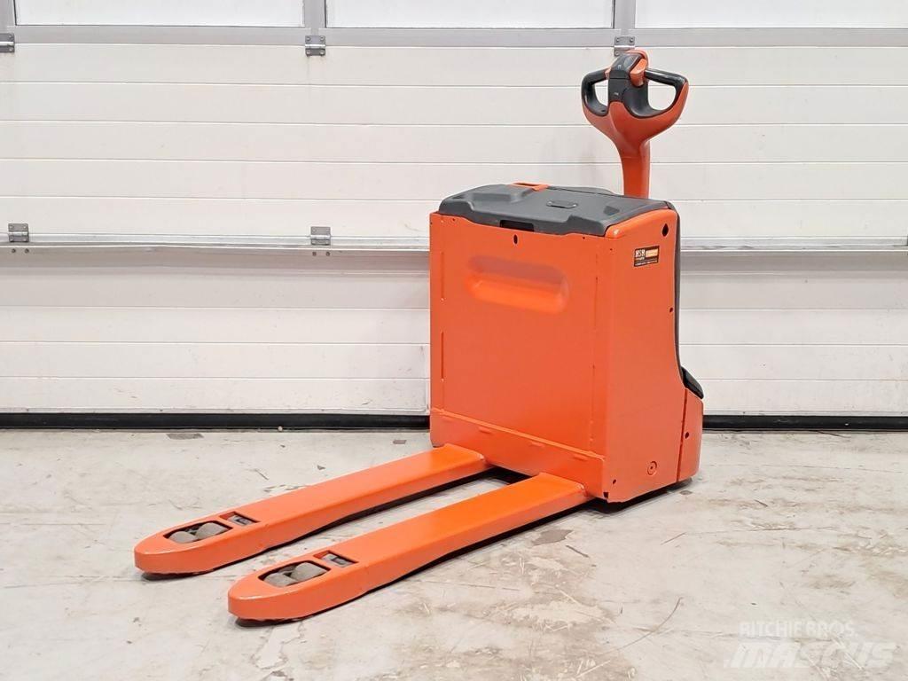 Linde T16 Porta palettes