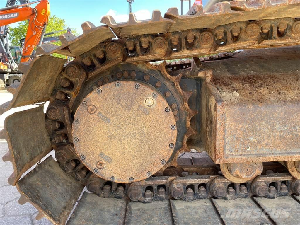 Doosan DX235LC-5 Escavadoras de rastos