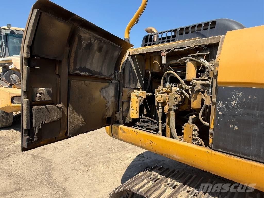CAT 324 D Escavadoras de rastos