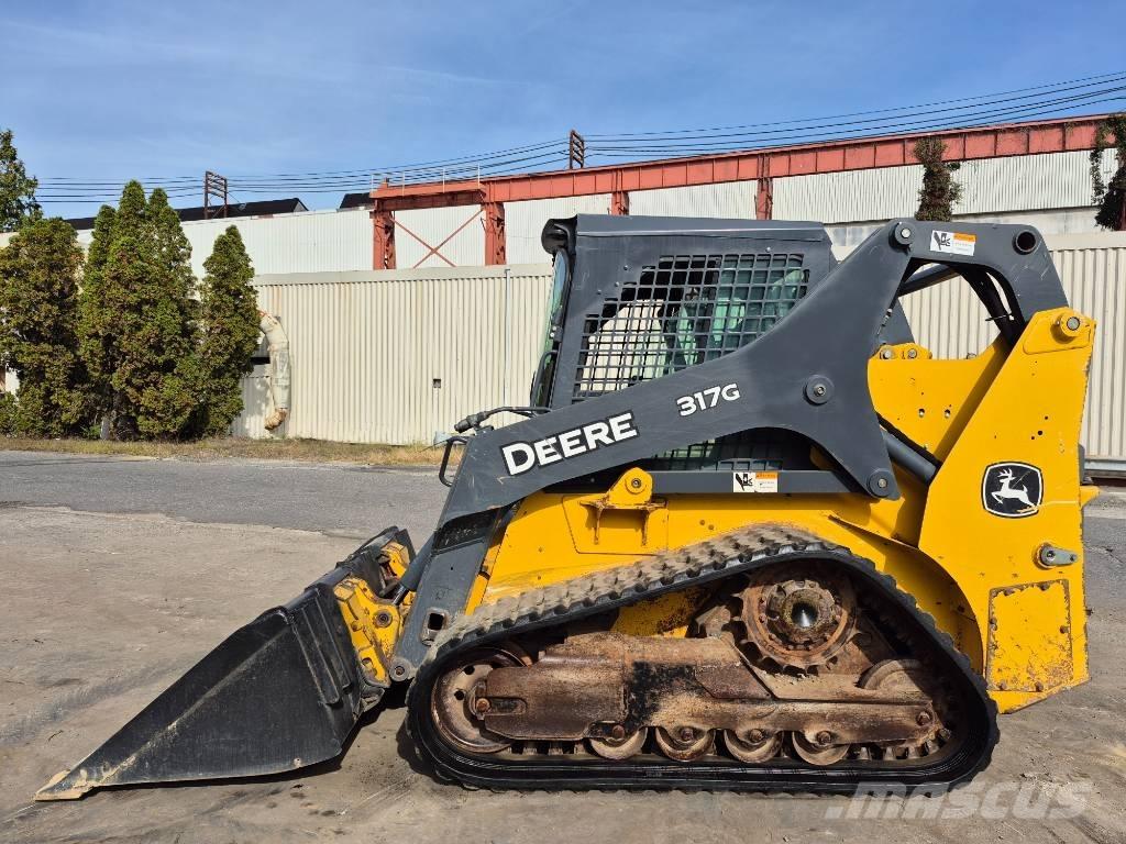 John Deere 317 Carregadoras de direcção deslizante