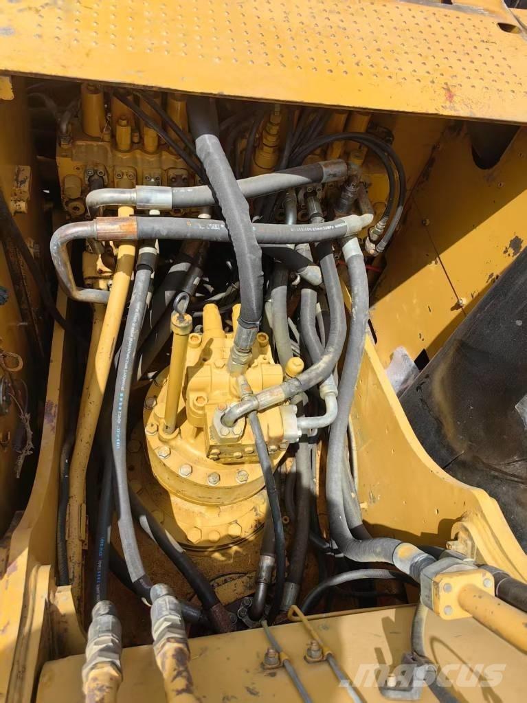 CAT 323 D Escavadoras de rastos