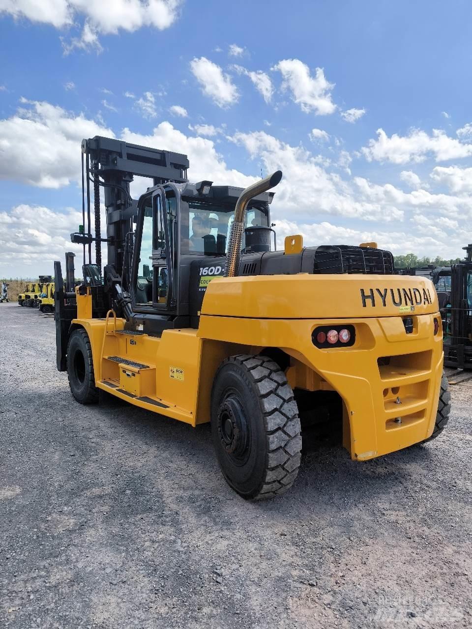 Hyundai 160D-9L Empilhadores de montagem em camião