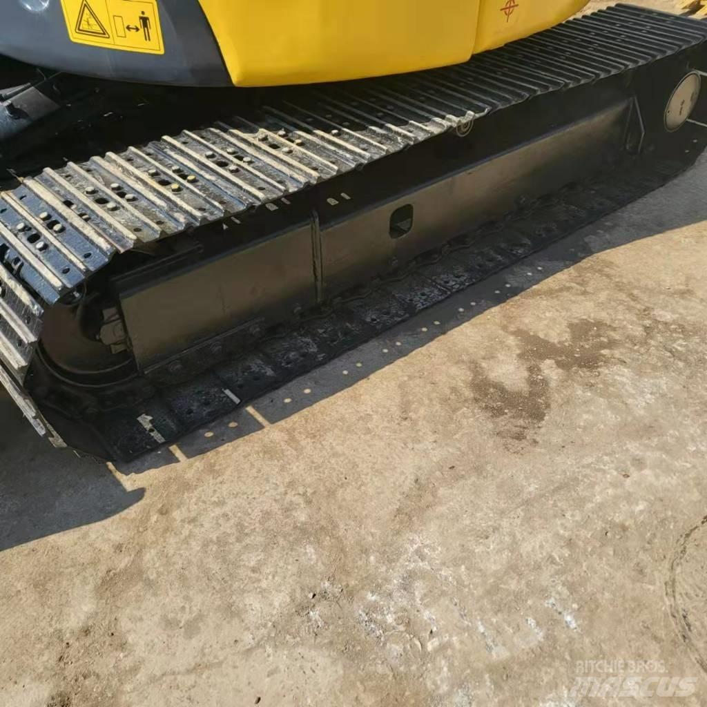 Komatsu PC50 Escavadoras de rastos