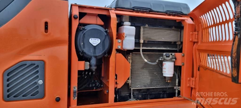 Doosan DX 140 LC-3 Escavadoras de rastos