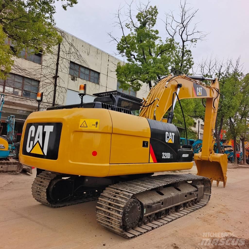 CAT 320 D2L Escavadoras de rastos