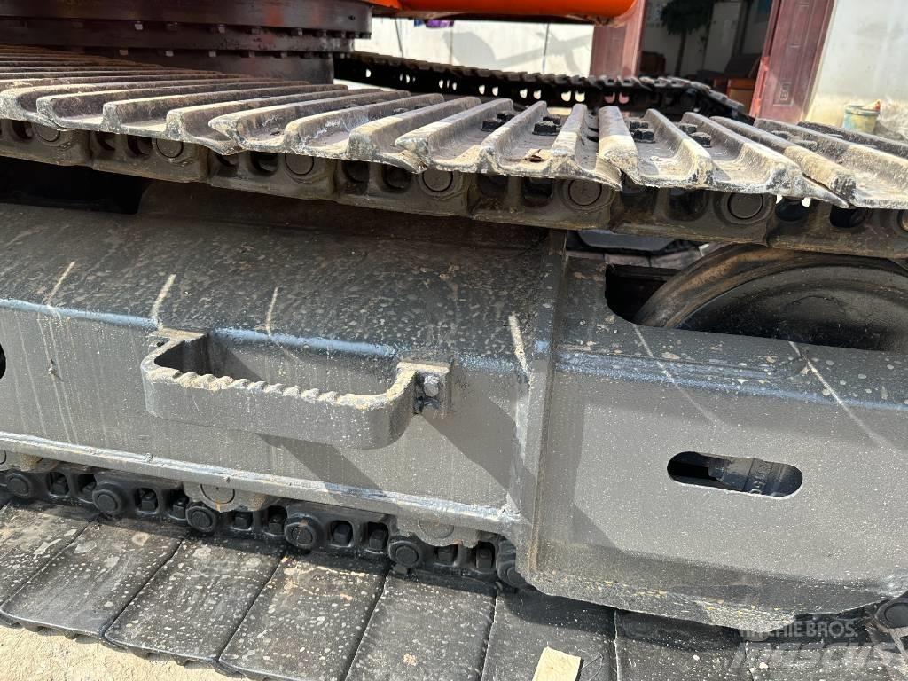 Doosan DX 160 LC Escavadoras de rastos