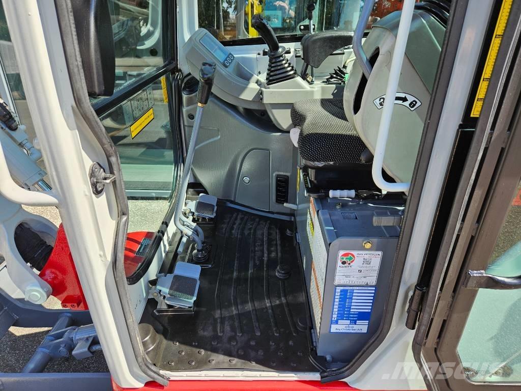 Takeuchi TB 216 Mini Escavadoras <7t