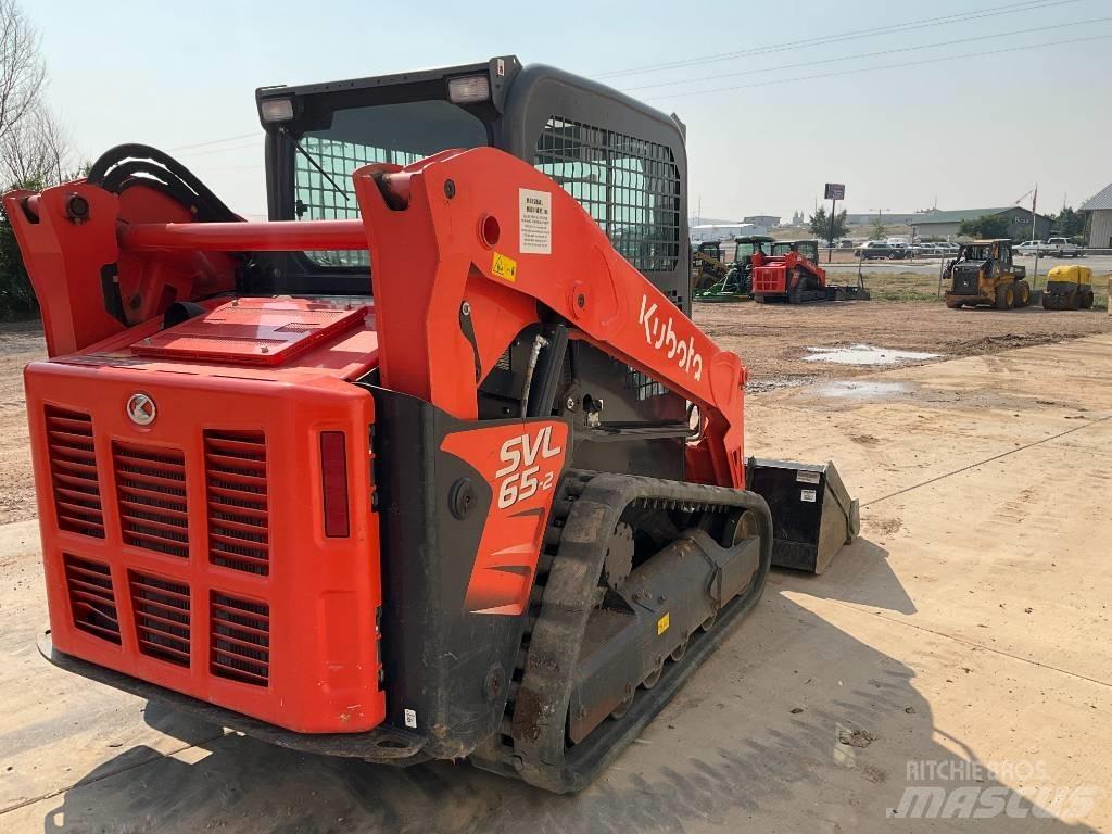 Kubota SVL65-2 Carregadoras de direcção deslizante