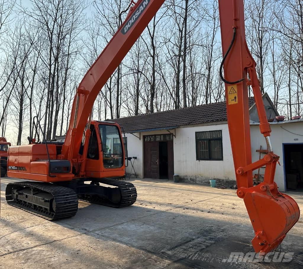 Doosan DX140LC Escavadoras de rastos
