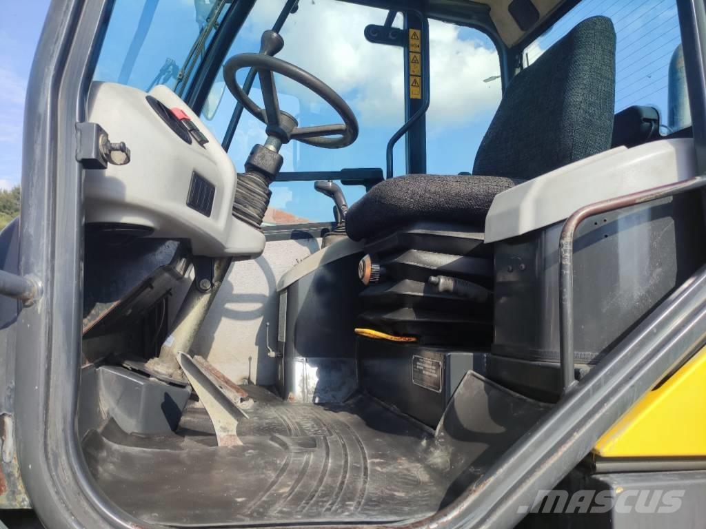 Komatsu WA 80-5 Pás carregadoras de rodas