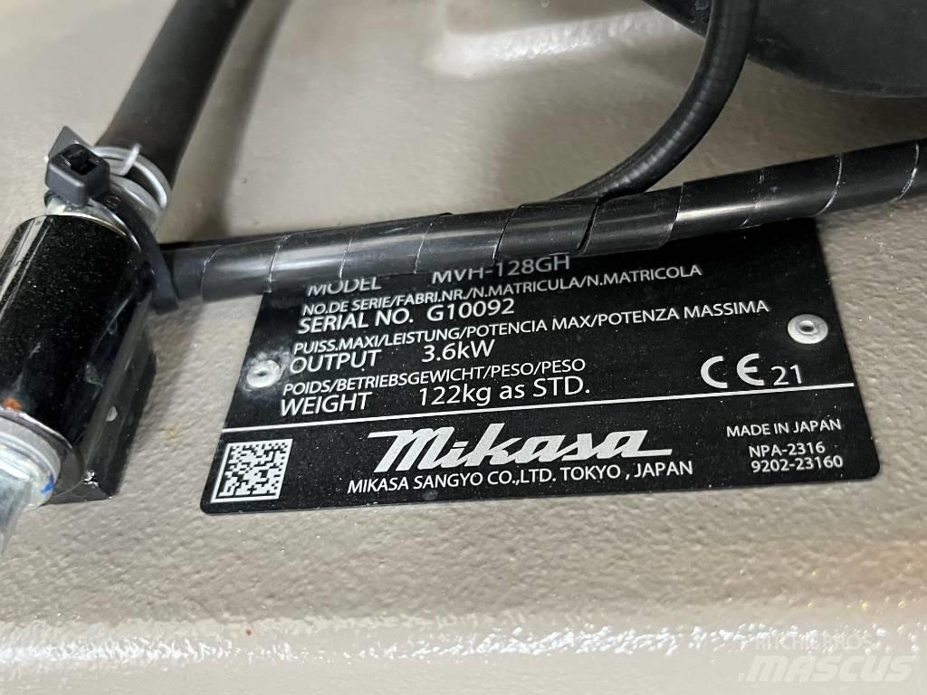 Mikasa MVH 128 GH Placas compactadoras