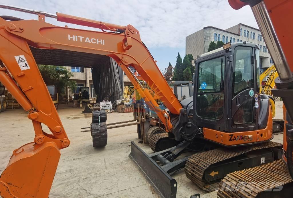 Hitachi ZX 65 Mini Escavadoras <7t