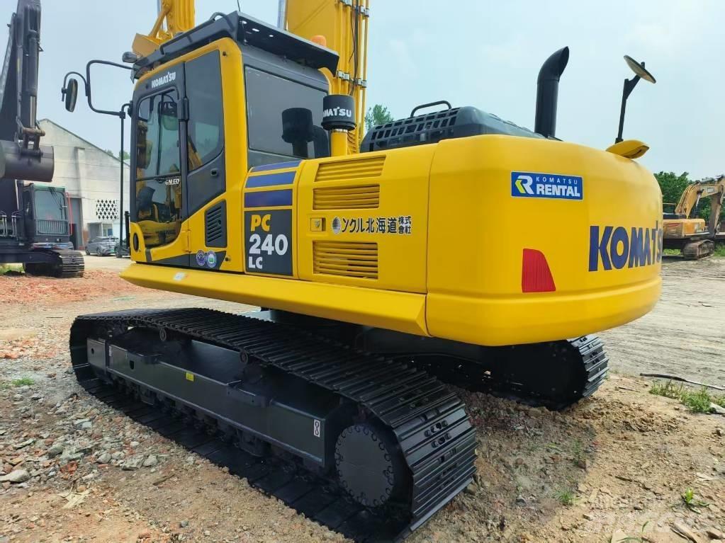 Komatsu PC 240-8 Escavadoras Midi 7t - 12t