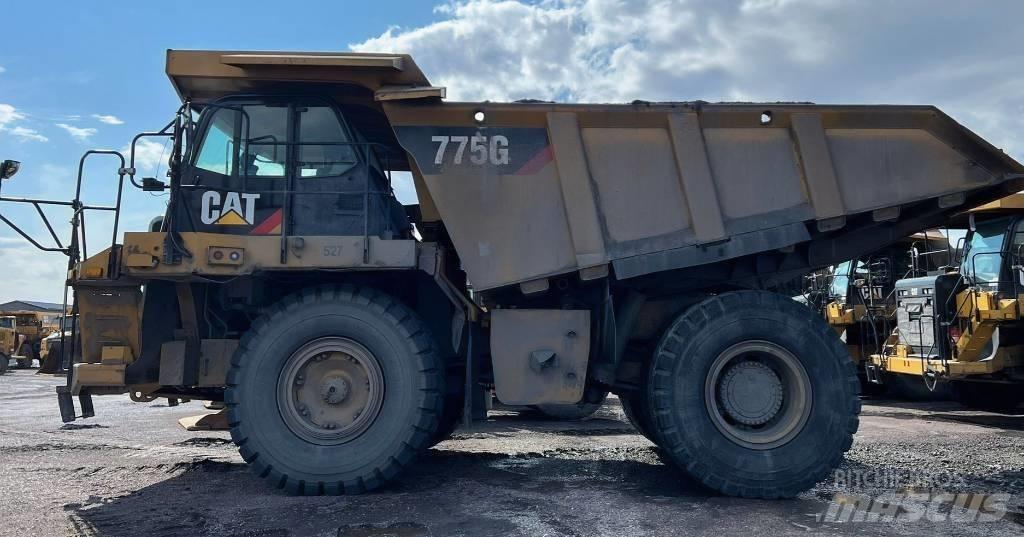 CAT 775 G Camiőes dumper basculantes rígidos