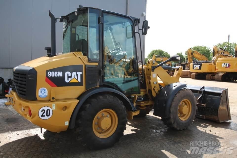 CAT 906M Pás carregadoras de rodas