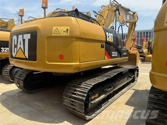 CAT 323 D L Escavadoras de rastos