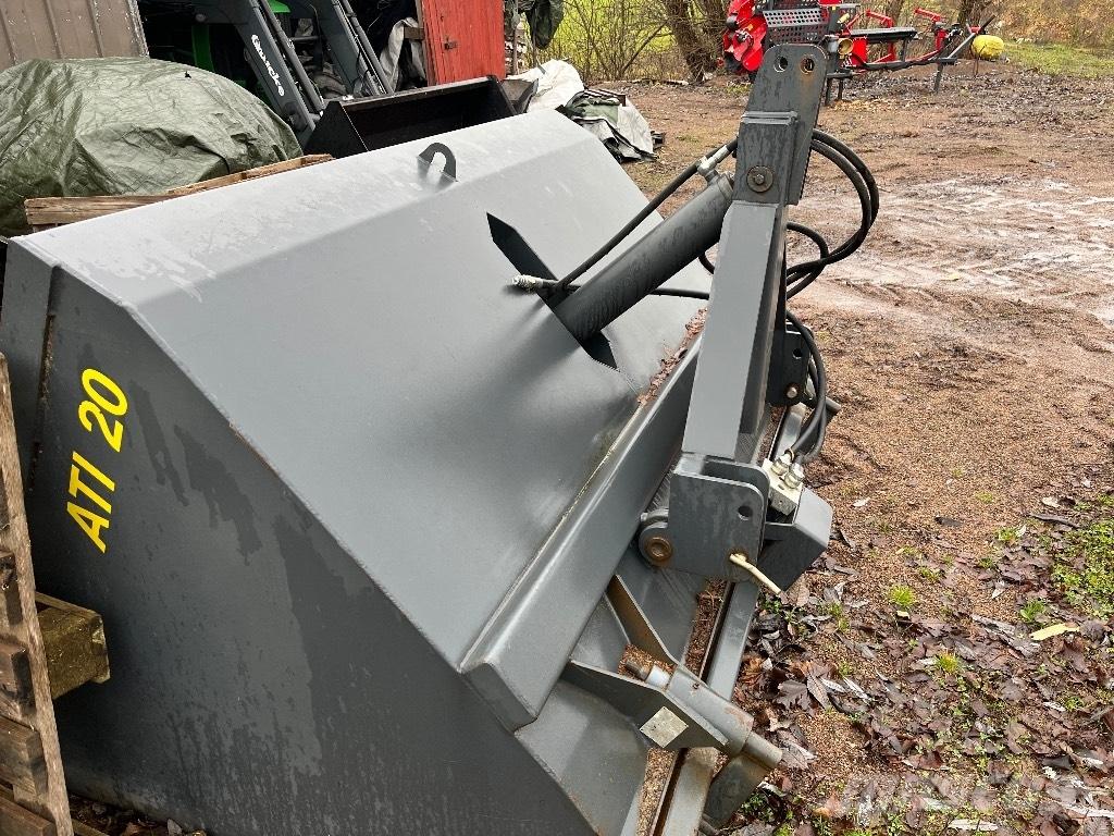 ATI 20 Lâminas de neve e arados