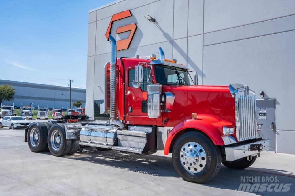 Kenworth W 900 Tractores (camiões)