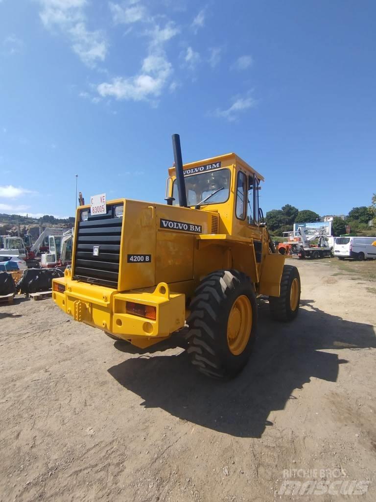 Volvo BM 4200 Pás carregadoras de rodas