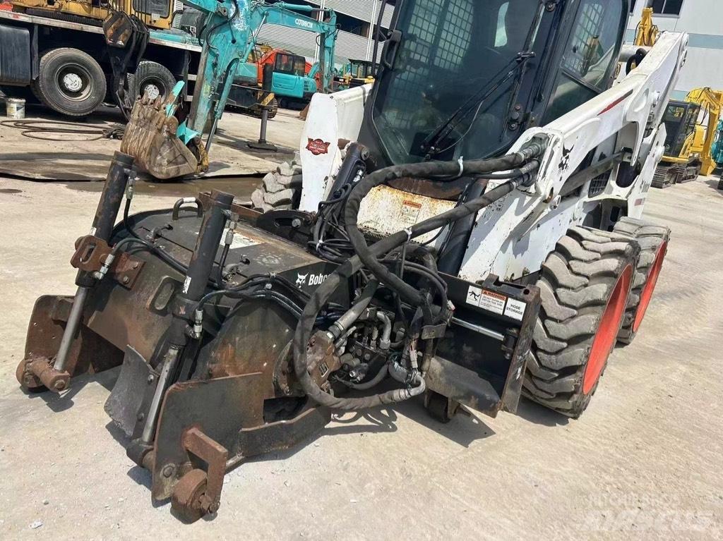 Bobcat S 750 Carregadoras de direcção deslizante
