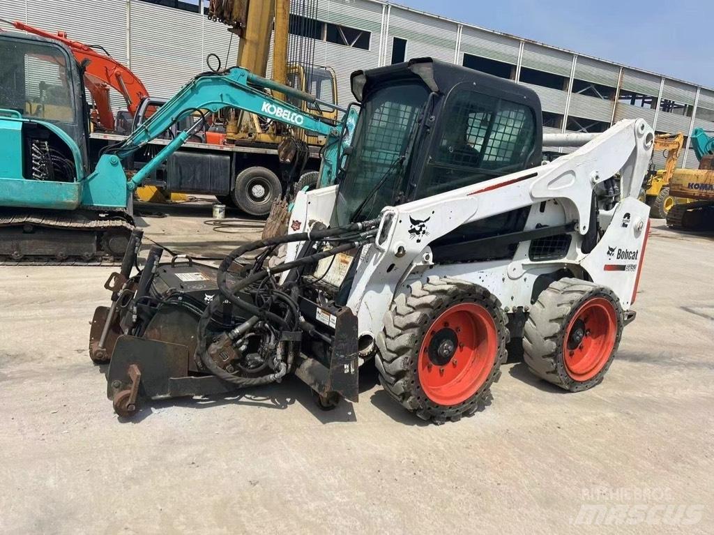 Bobcat S 750 Carregadoras de direcção deslizante