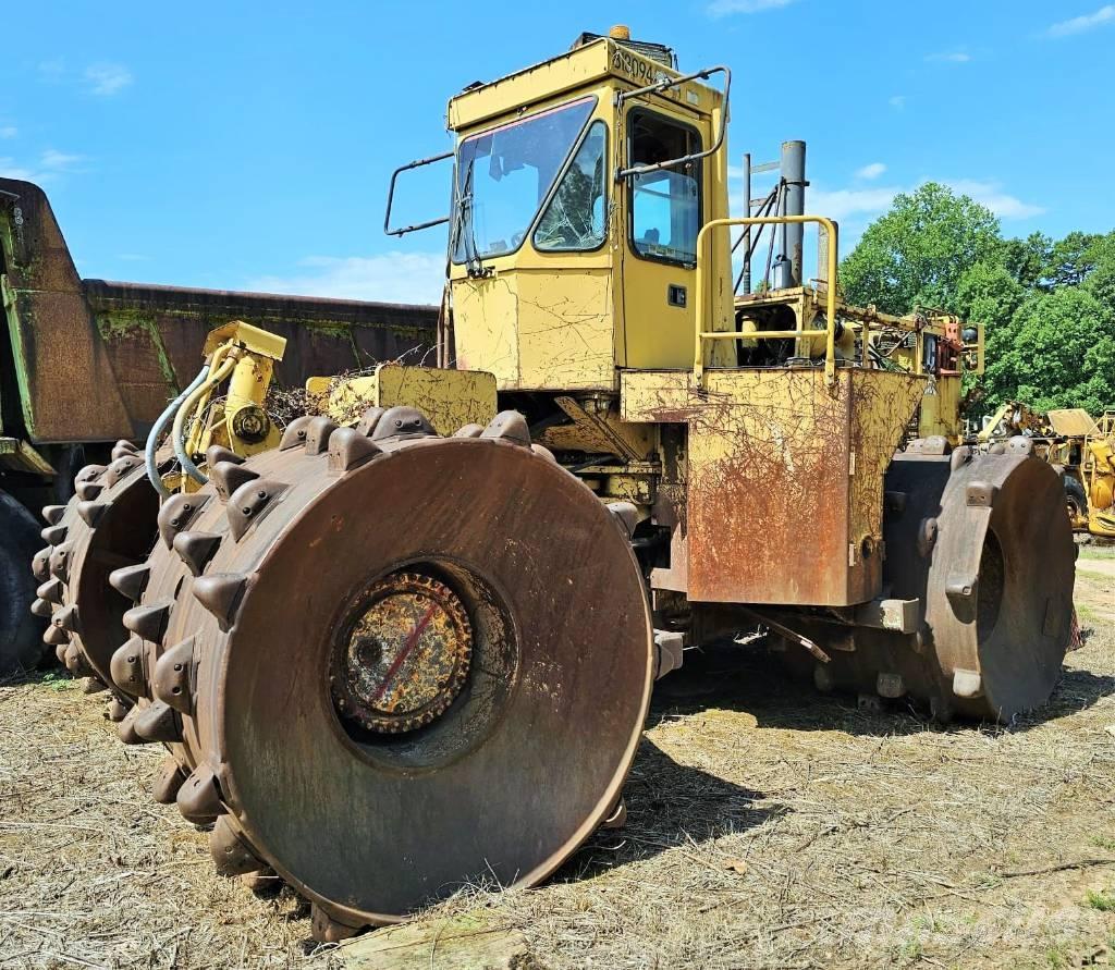 CAT 826 B Compactadores para terra