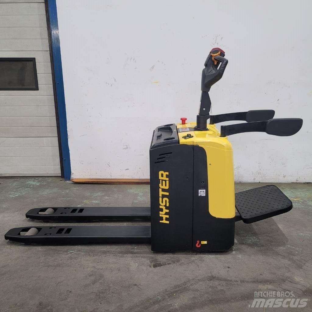Hyster P 2.0 UTS Porta-paletes com plataforma