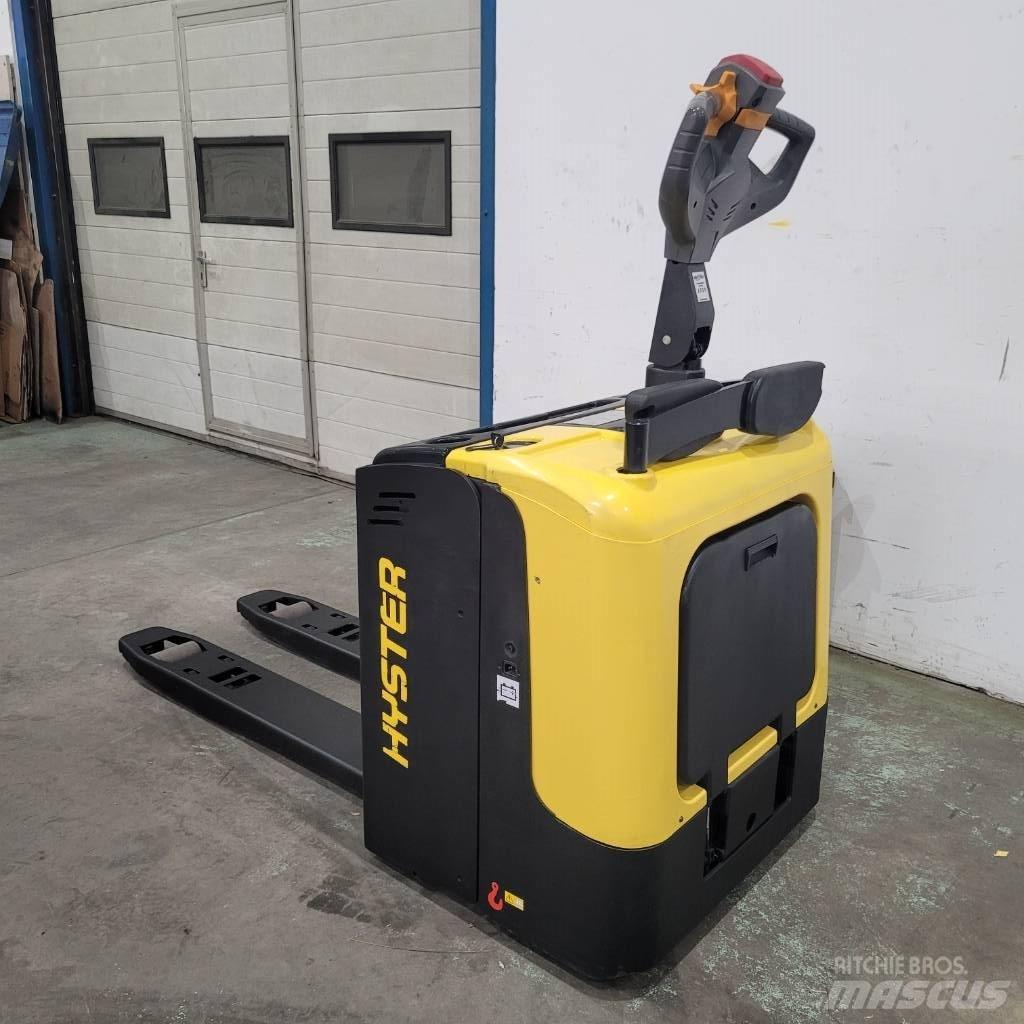 Hyster P 2.0 UTS Porta-paletes com plataforma