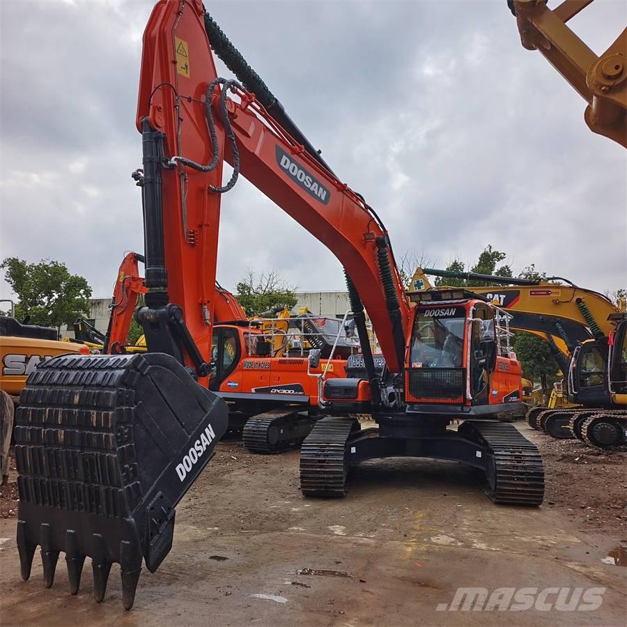 Doosan DX300LC-9C Escavadoras de rastos