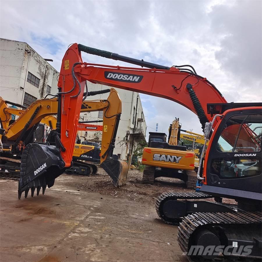 Doosan DX300LC-9C Escavadoras de rastos