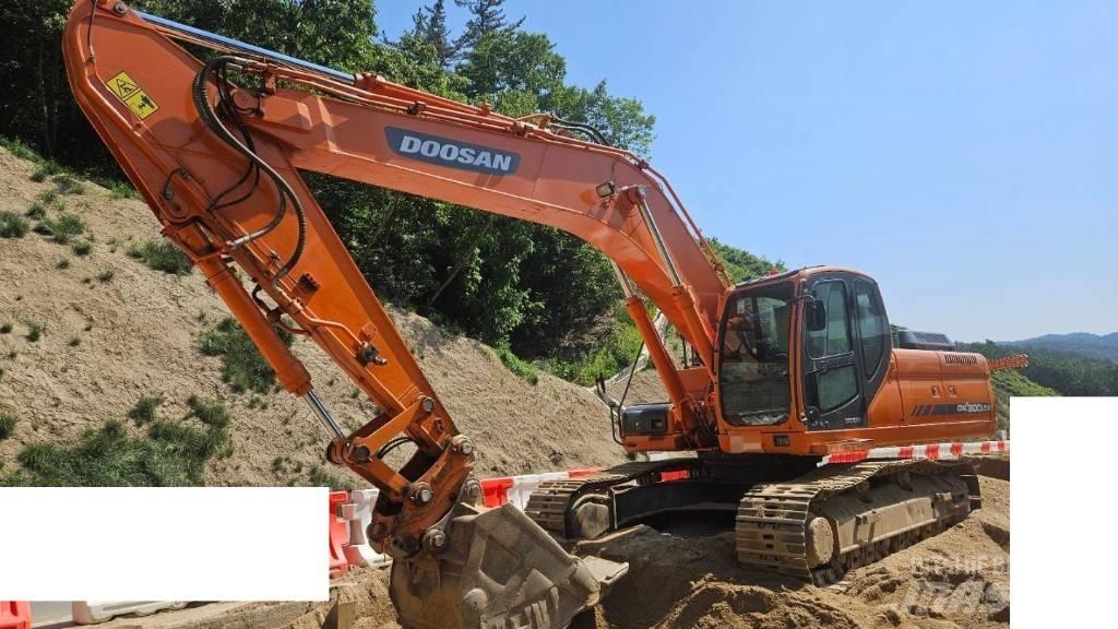 Doosan DX 300 LC Escavadoras de rastos