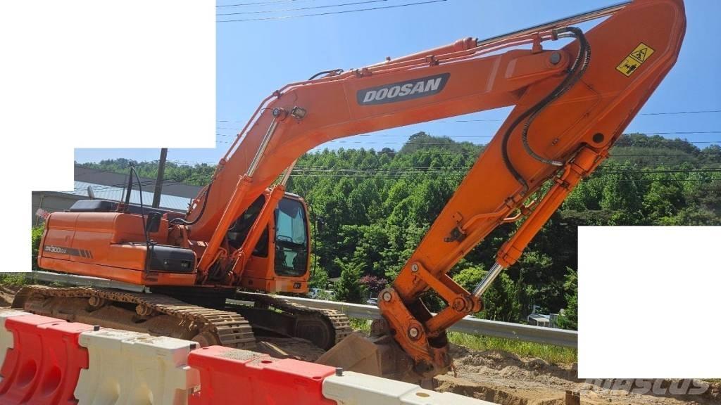 Doosan DX 300 LC Escavadoras de rastos