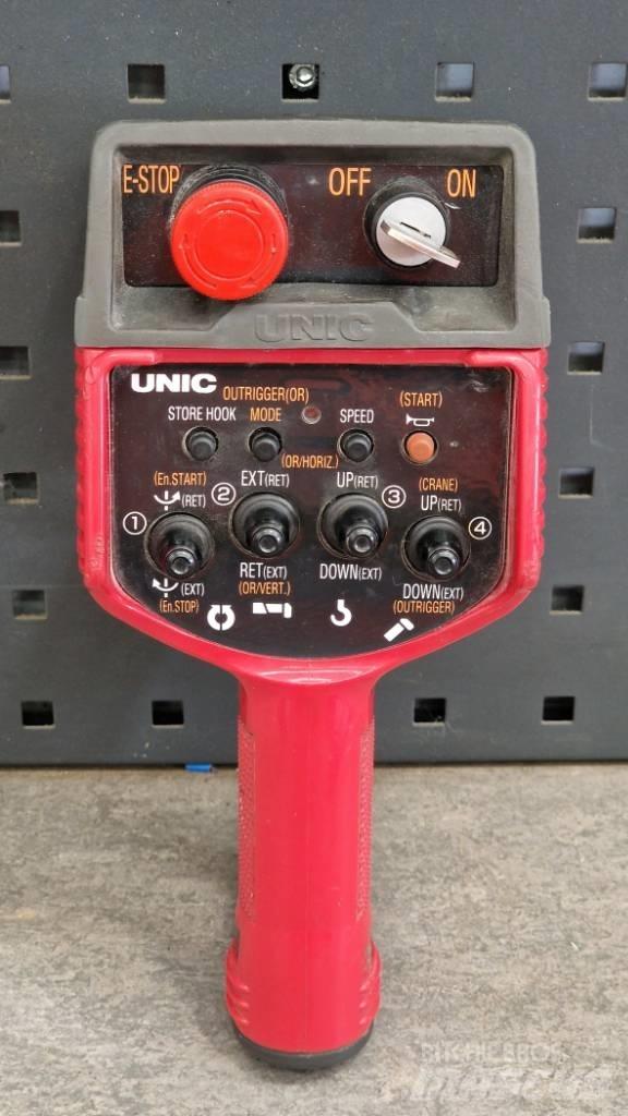 Unic URW-295 Mini gruas