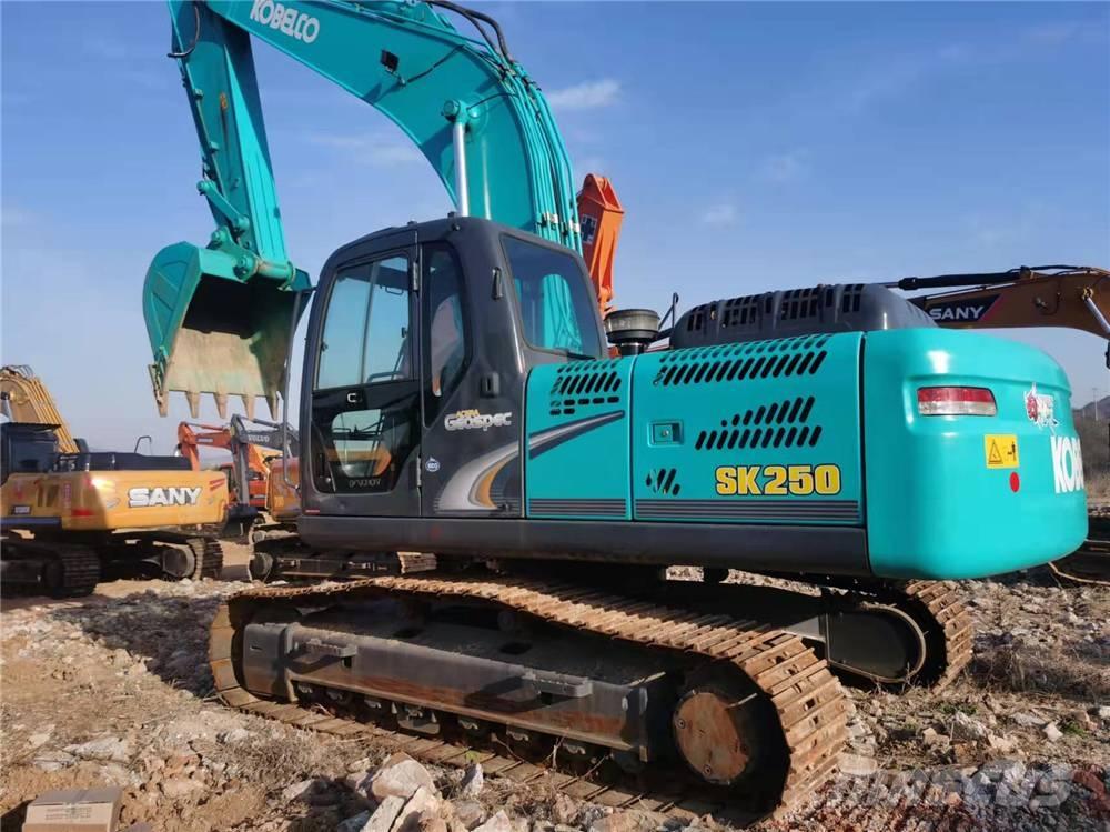Kobelco SK250-8 Escavadoras de rastos