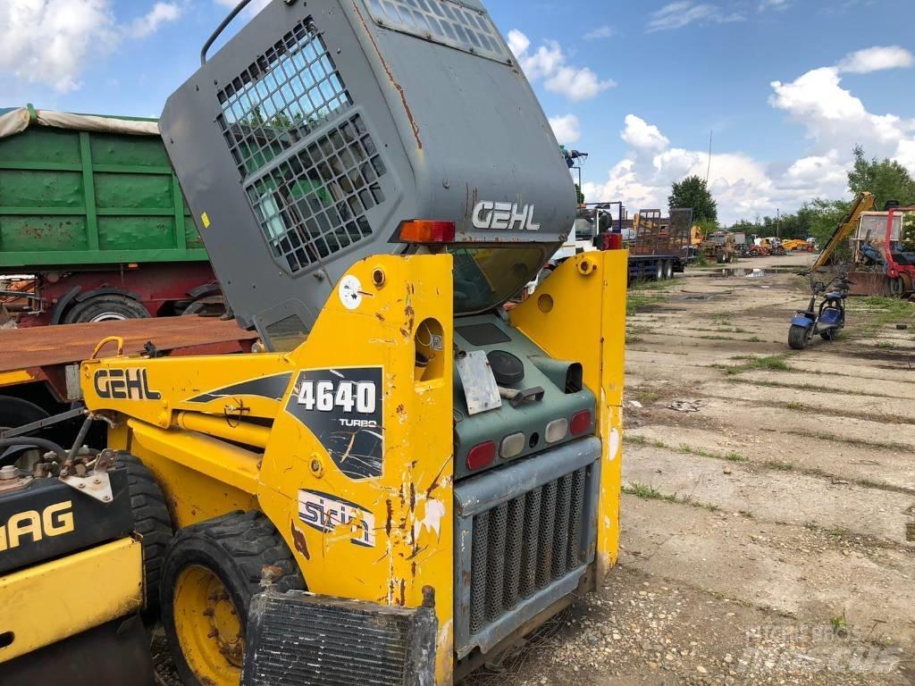 Gehl 4640 FOR PARTS Carregadoras de direcção deslizante