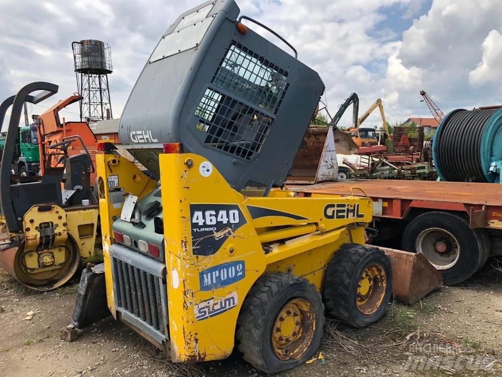 Gehl 4640 FOR PARTS Carregadoras de direcção deslizante