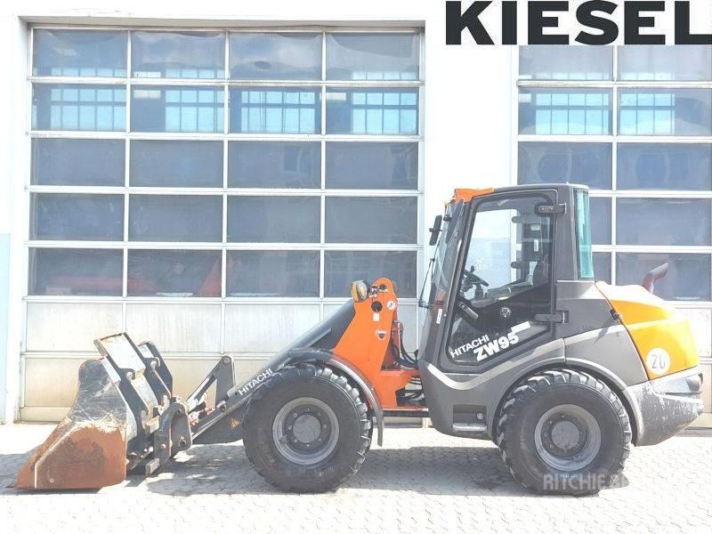 Hitachi ZW 95-6 Carregadoras de direcção deslizante