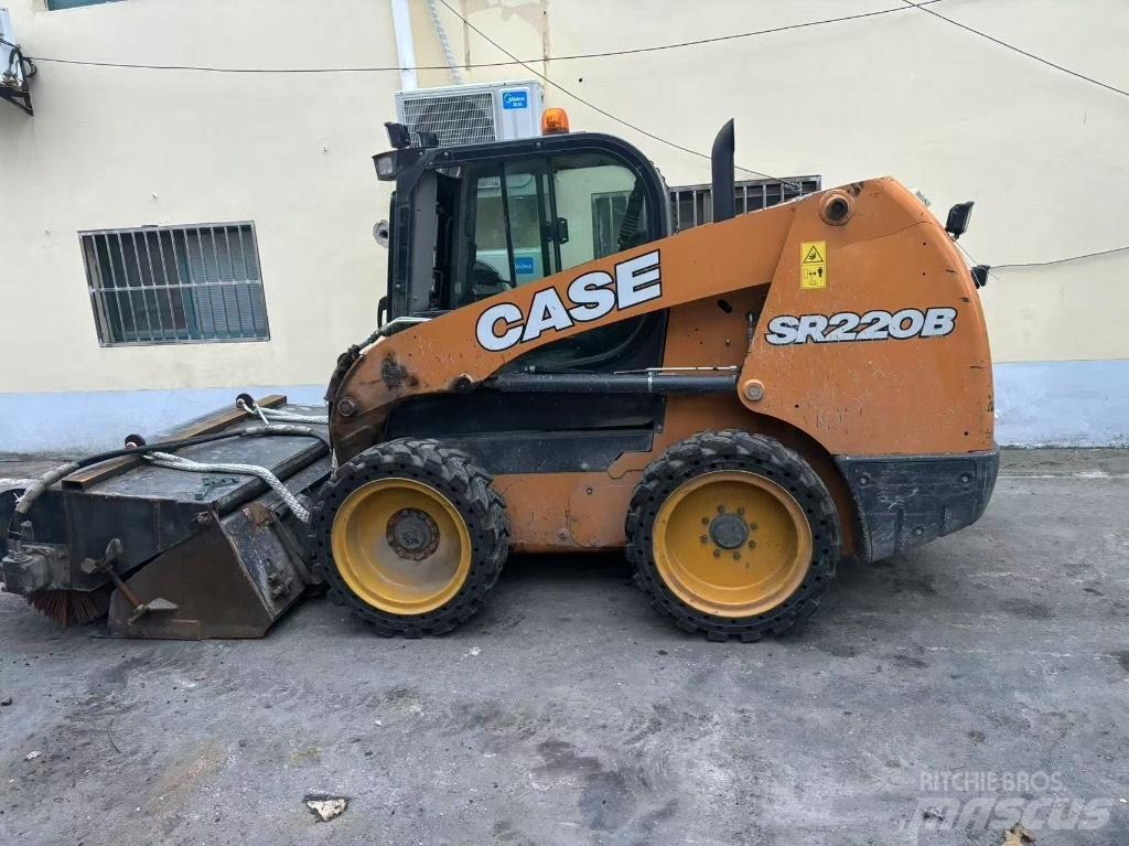 CASE SR 220B Carregadoras de direcção deslizante
