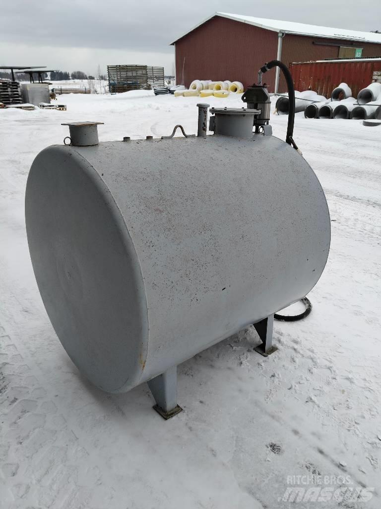  Farmarisäiliö 1300 L Agricultura - Outros

