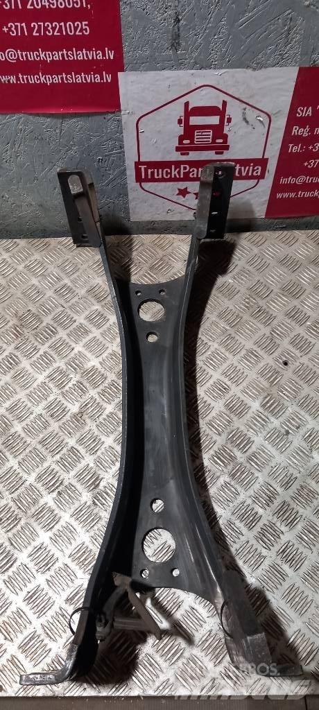 Scania R 440  2008935 Chassis e suspensões