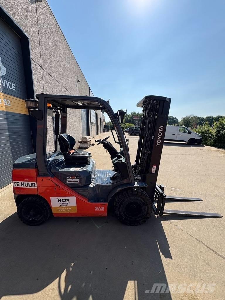 Toyota 8 FDF 25 Empilhadores Diesel