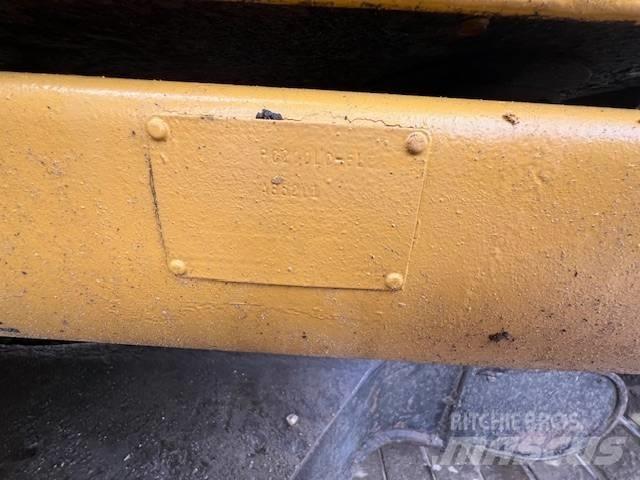 Komatsu PC 200 LC-6L Escavadoras de rastos