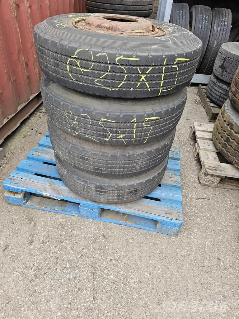Pirelli 825X15 Transportes - Outros
